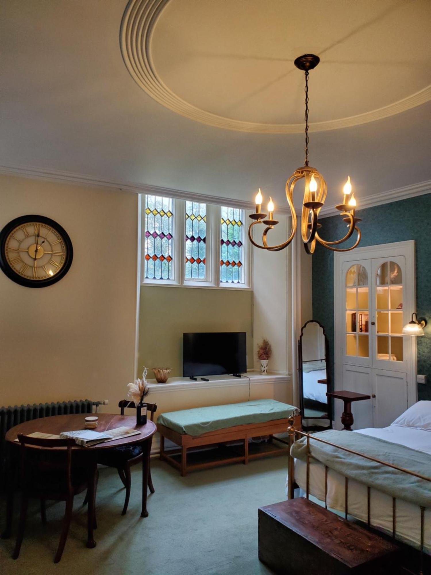 The Hall - Historic Grade I-Listed Jacobean Mansion Bradford-On-Avon Exterior foto