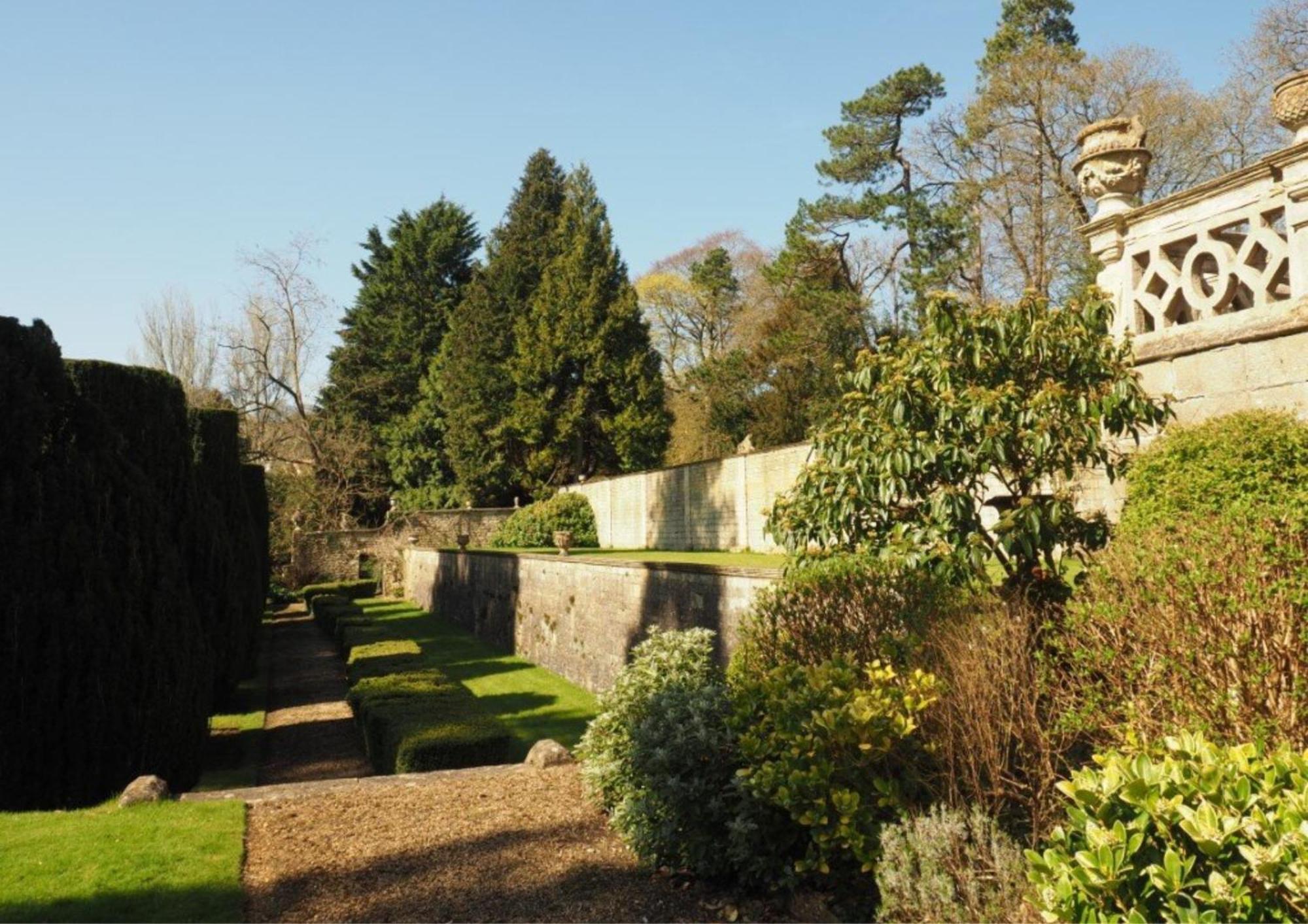 The Hall - Historic Grade I-Listed Jacobean Mansion Bradford-On-Avon Exterior foto